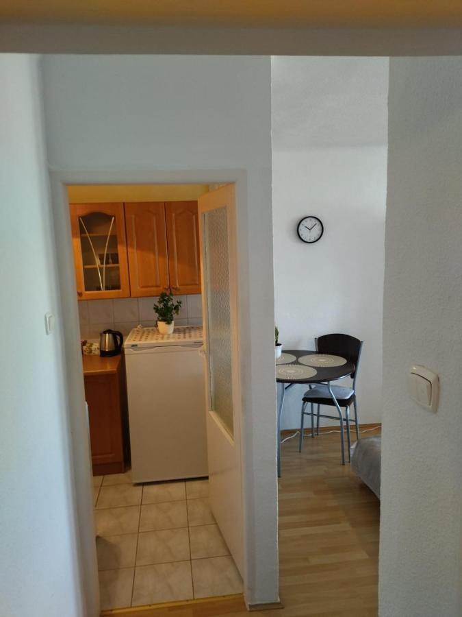 Przyjazne Miejsce Apartment ซานดอเมียร์ช ภายนอก รูปภาพ